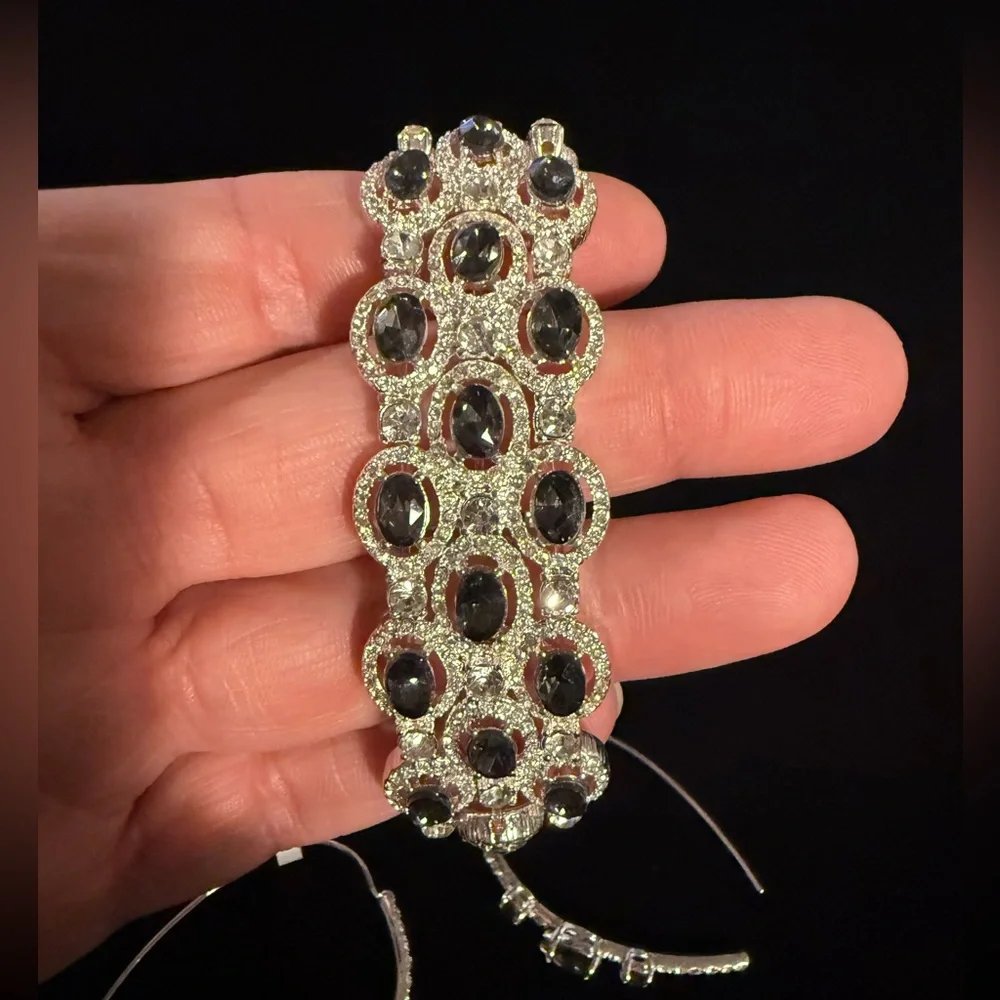 Dillards Bracelet and Matching Earrings - Picture 6 of 7
